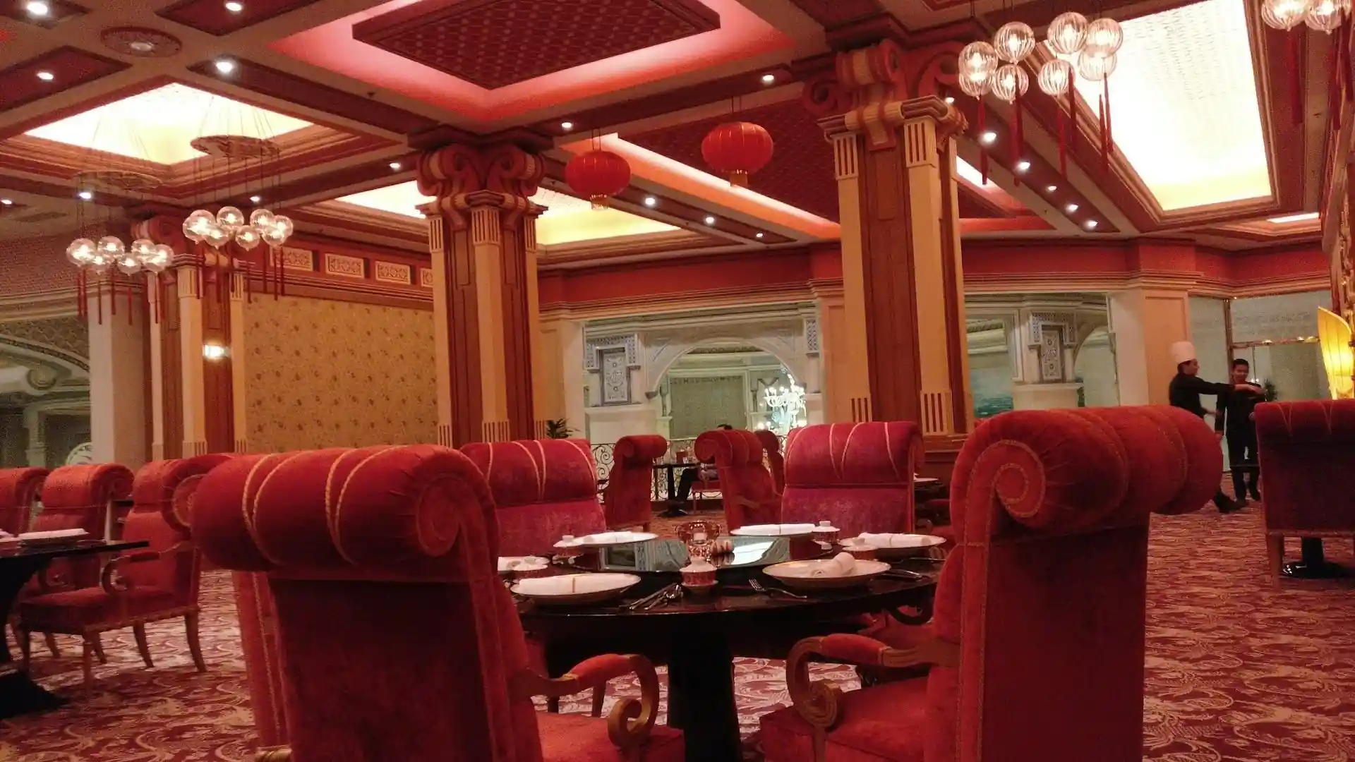 Hong – The Ritz-Carlton