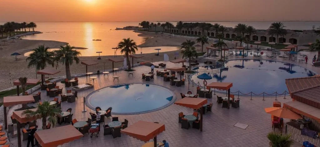 Mena Holiday Beach Resort