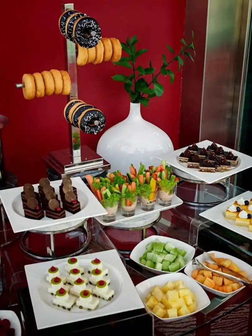 The Globe ذا غلوب