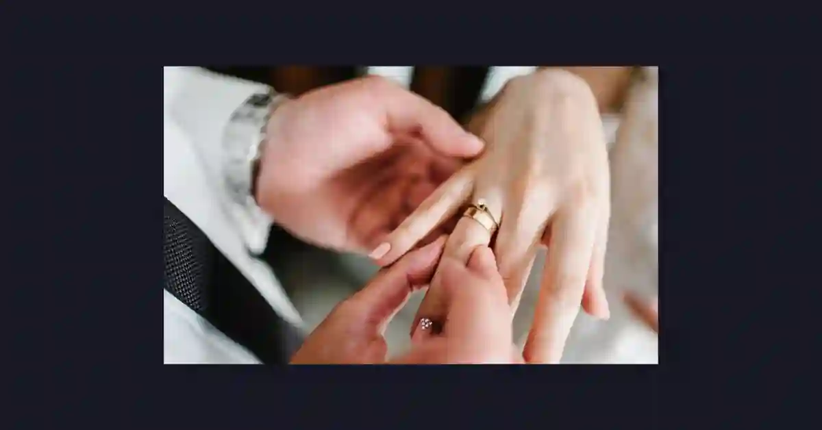 What Hand Does a Promise Ring Go On